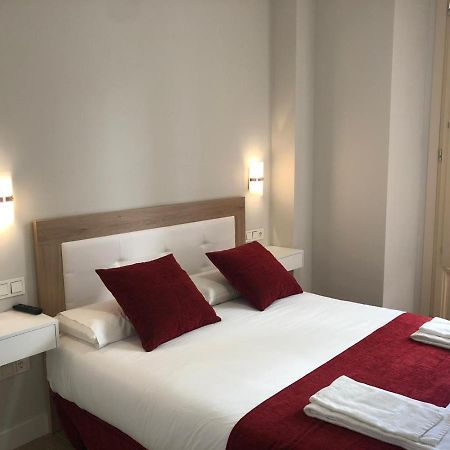 Pinar Malaga Rooms ภายนอก รูปภาพ