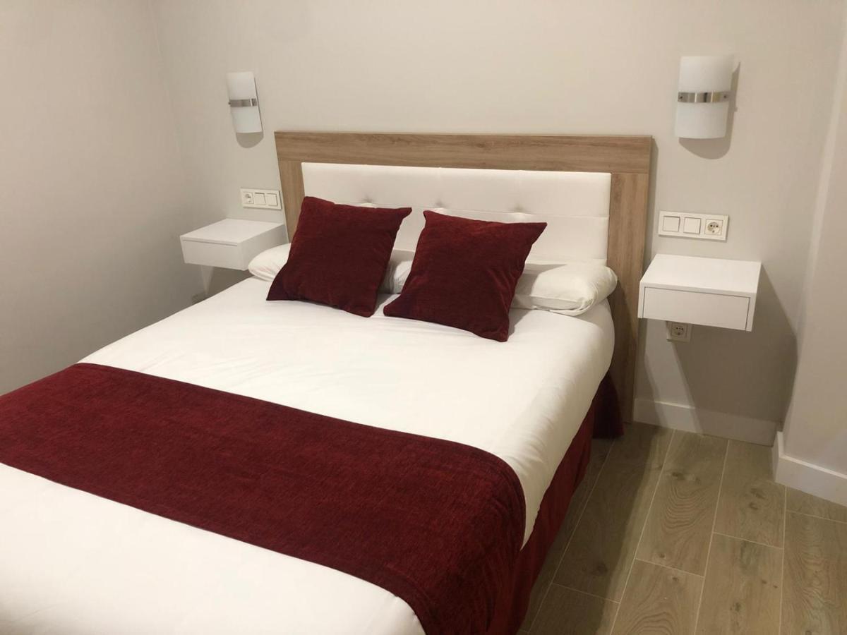 Pinar Malaga Rooms ภายนอก รูปภาพ